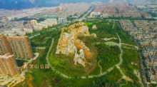 龙山